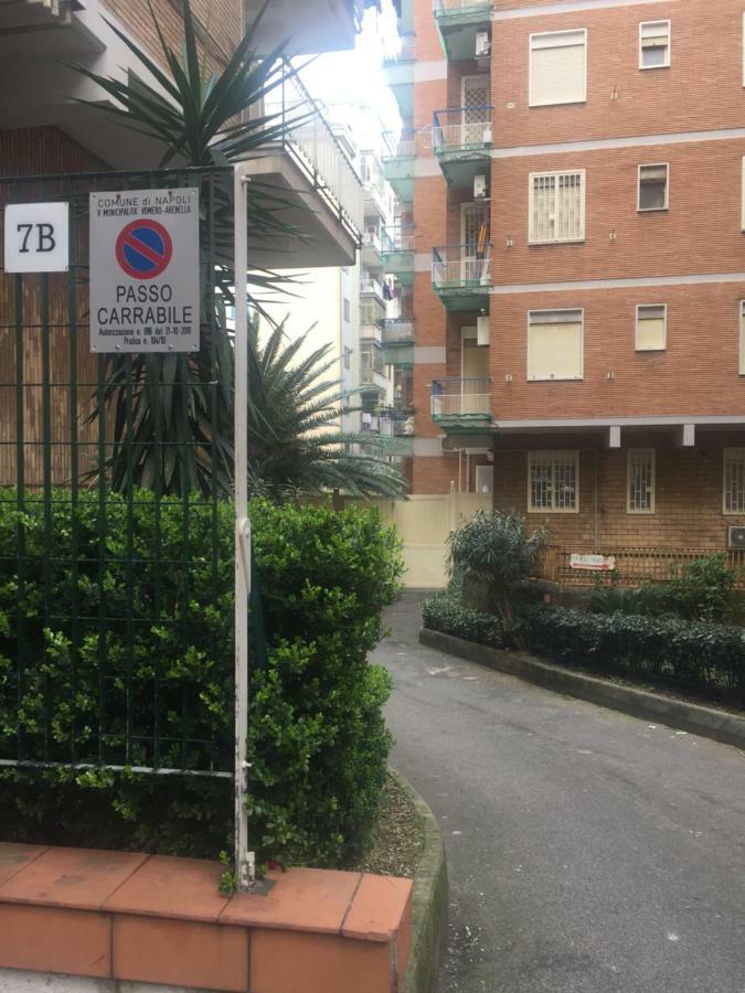 Casa Vittoria Acomodação com café da manhã Nápoles Exterior foto